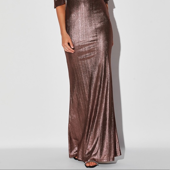Lulu’s ROSY BRONZE METALLIC OFF THE SHOULDER MAXI - Picture 2 of 7